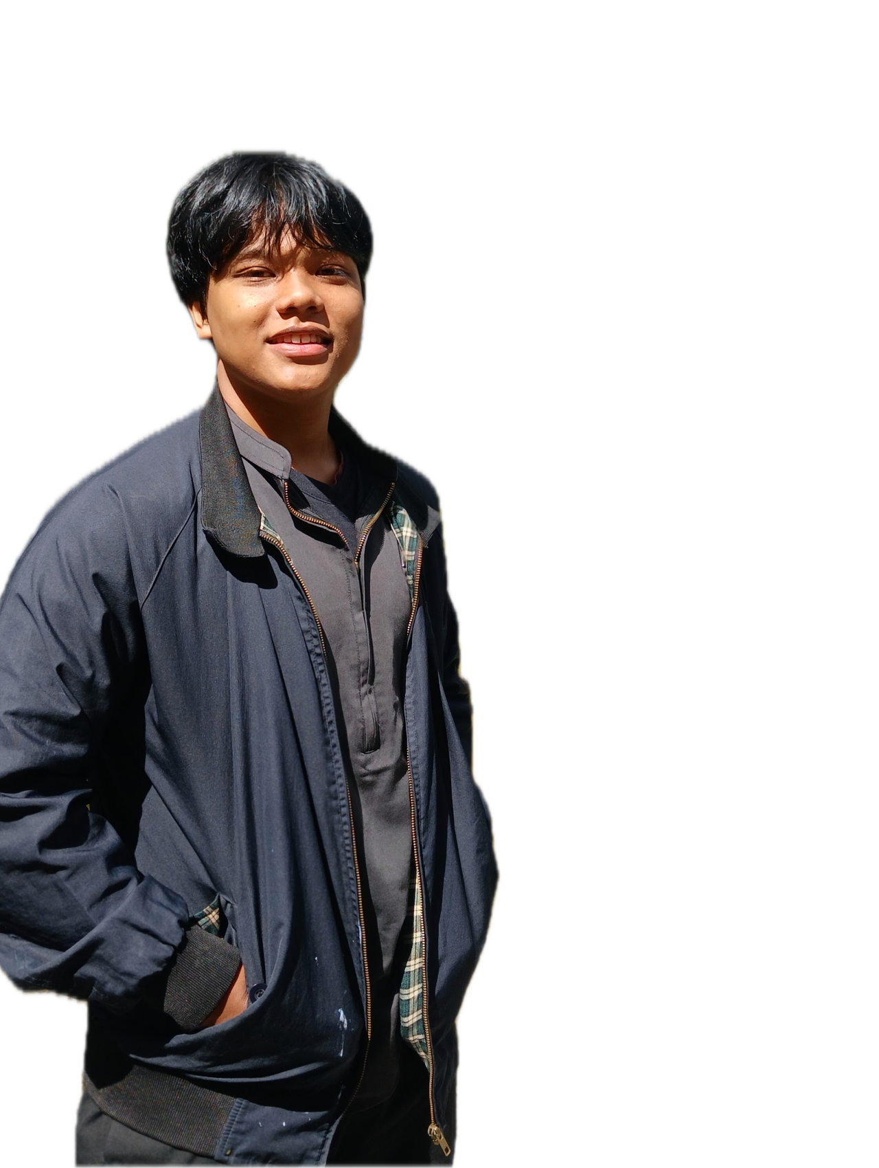Mushab Aqil Sulaeman berdiri di taman
